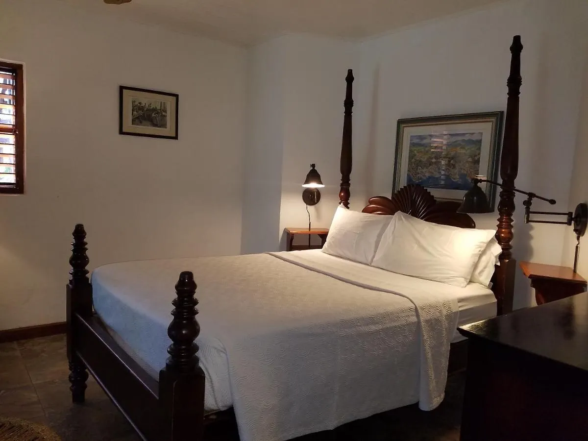 **** Hotel Tensing Pen Negril Jamaica